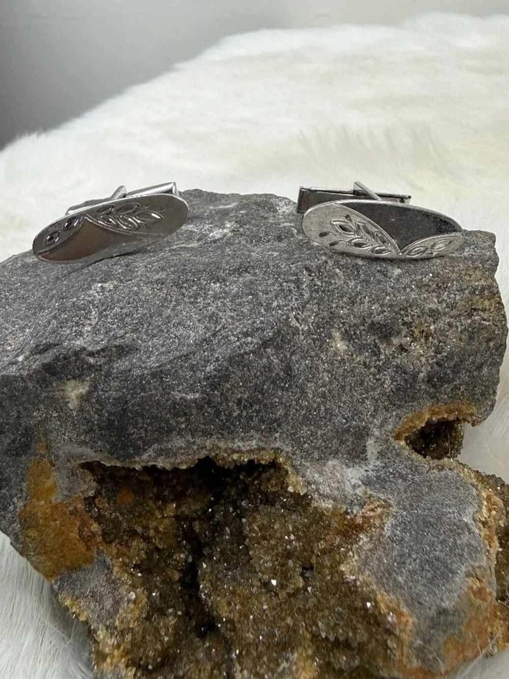 Vintage Sterling Silver Etched Oval Men's Cuff Links 1